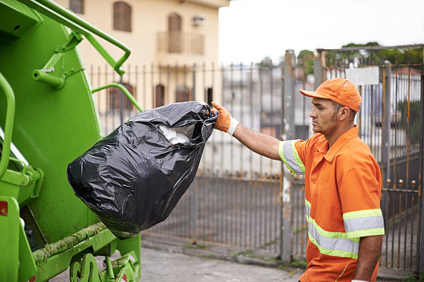 Best Professional Junk Removal  in Farmingville, NY
